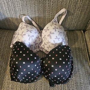 PINK Victoria's Secret Two-Pack T-Shirt Bras in Black & Light Lavender